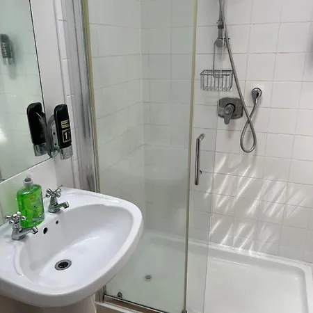 Loughrea County Clare V15 Nx53 غابات كيلرَش